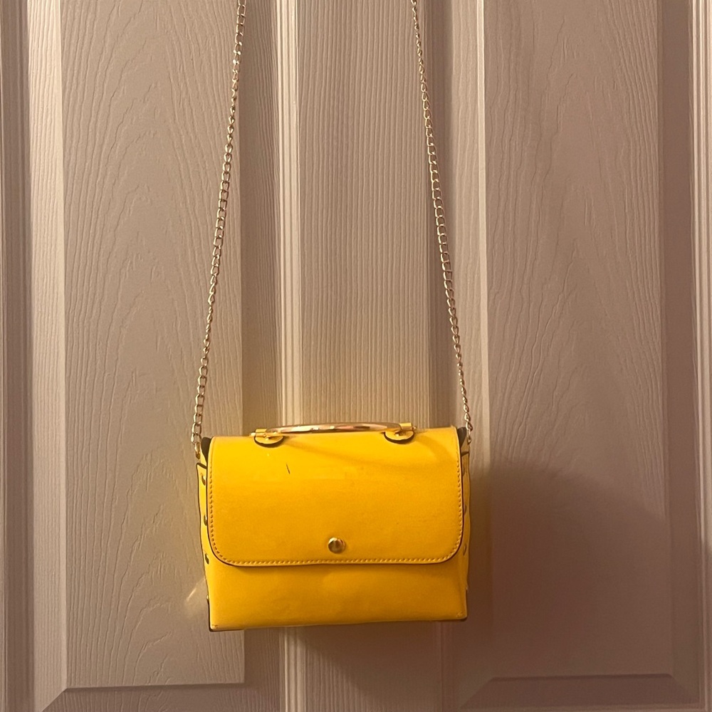 Yellow Chain Strap Women's Bag